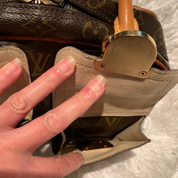 Louis  Vuitton Manhattan PM - Picture 16 of 16